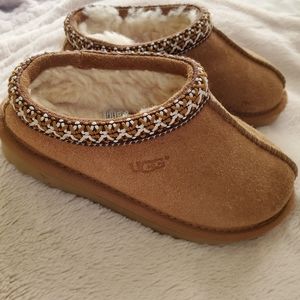 Little Girl Ugg Slipper Boots